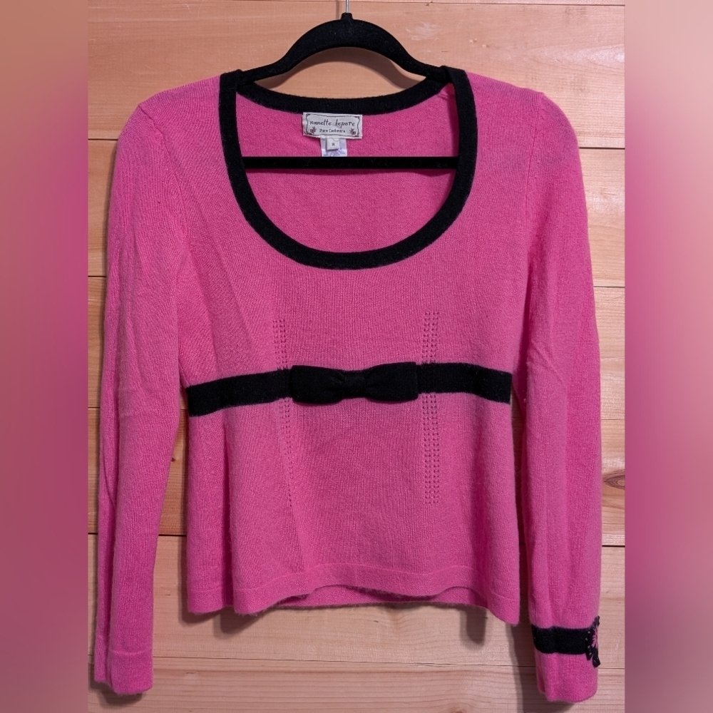 Nanette Lepore Cashmere Pink Top with Black Bow Detail. Med